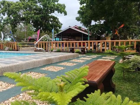 Top Hotels in Dumanjug .